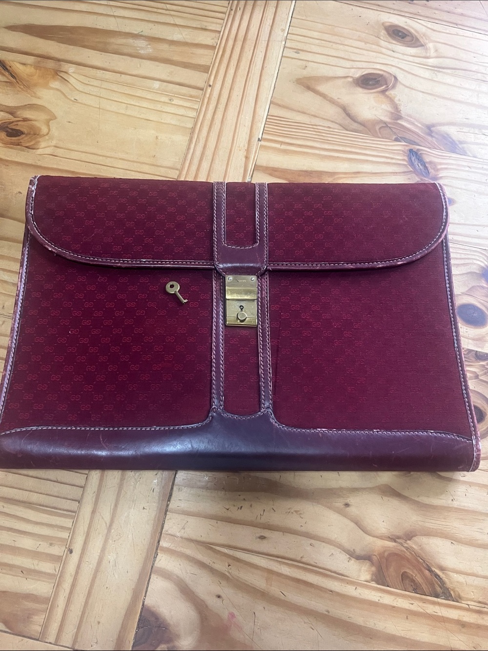 Gucci Vintage Burgundy Leather Document Holder with Charm Knight Crest Bangle